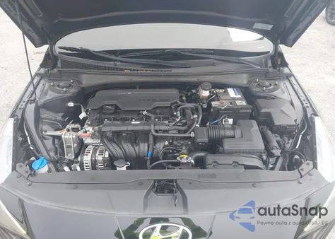 2021 Hyundai Elantra Sel z USA, uszkodzony, nr VIN 5NPLM4AG7MH027483